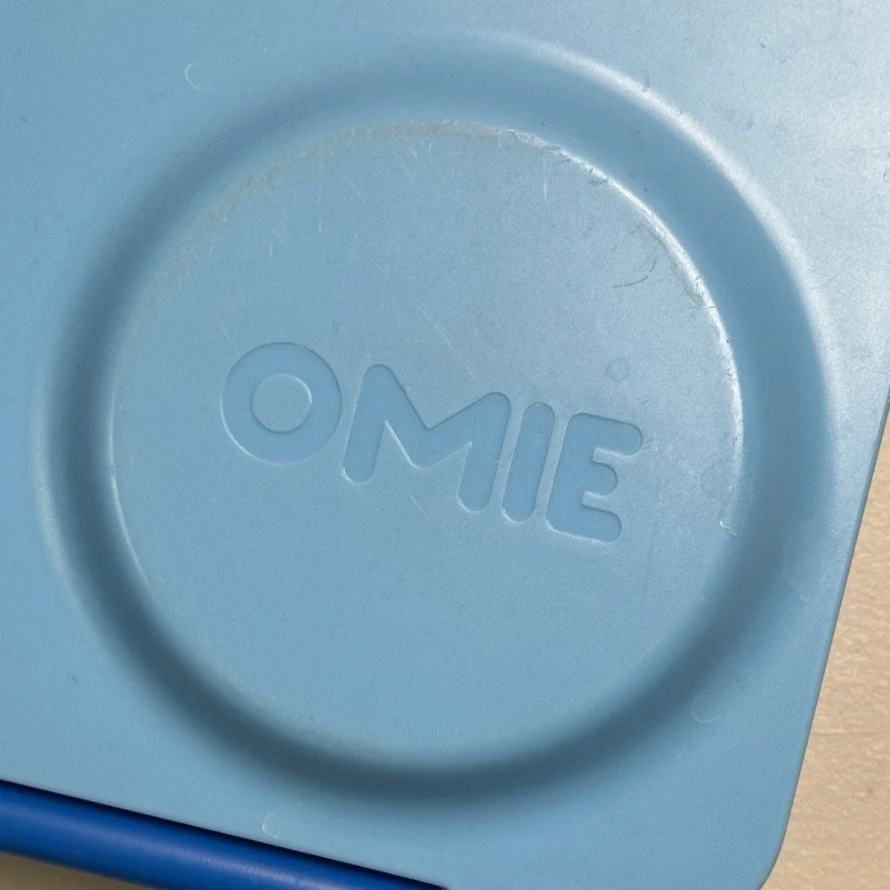 OmieBox Insulated Bento Box, 3 compartments, MISSING HOT FOOD CONTAINER